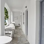 Zacharakis 4* Kamari (Santorini)